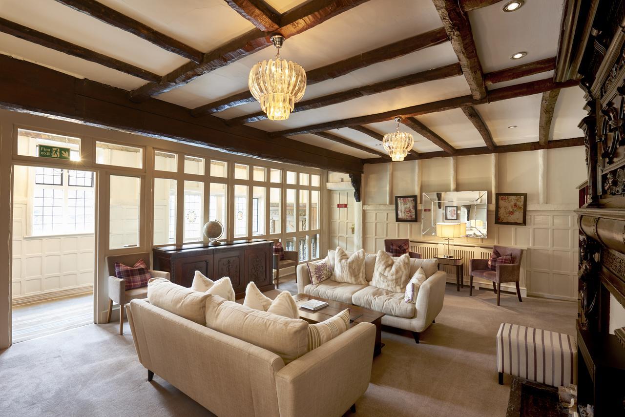 מלון The Manor אלסטרי מראה חיצוני תמונה
